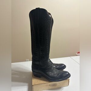 Black Jack Women Cowboy Boots in Size 7.5 B ridding boots damage zipper
